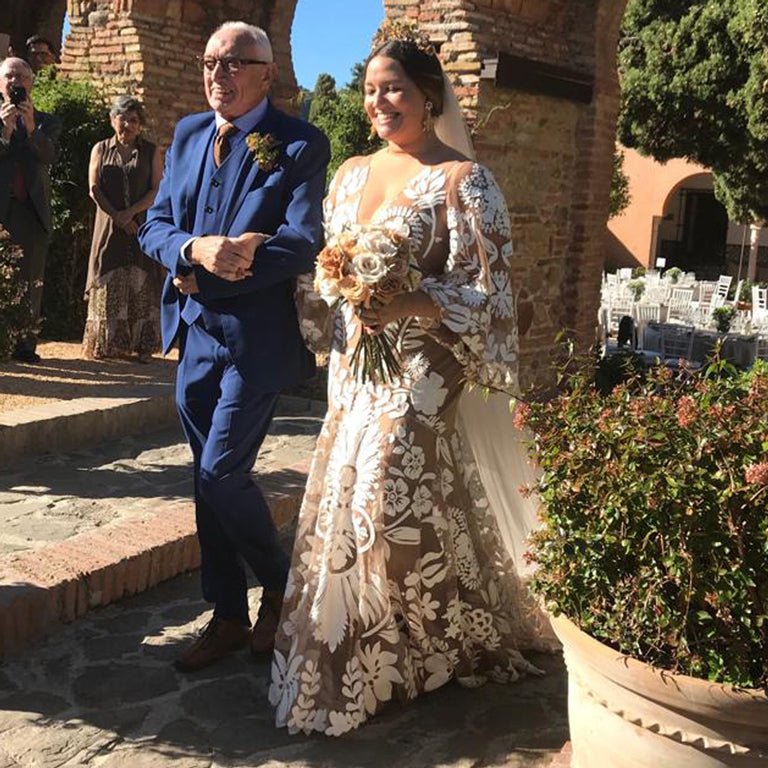 Real Bride Nichola in Rue de Seine and Ender Legard