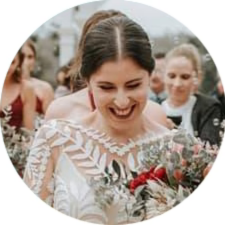 Picture of a bride who recommends ENDERLEGARD.com